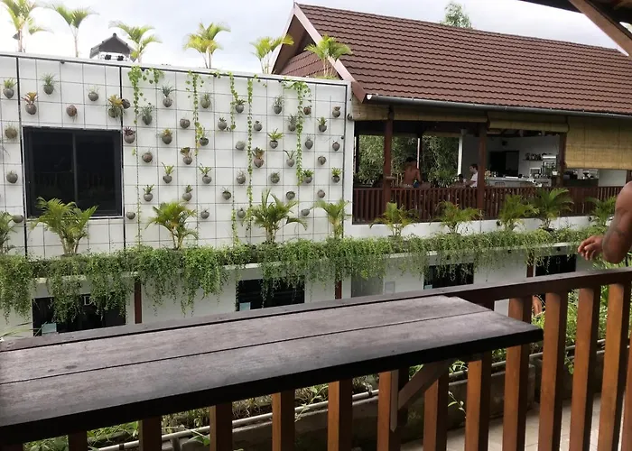 The Farm Hostel *