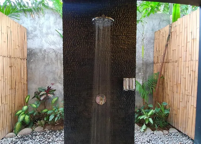 The Farm Hostel Canggu